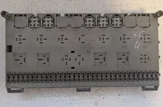 SCANIA 4 - series (1995-present) Säkringsdosa 1327010,1300806 28989385