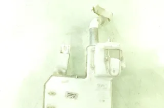 PEUGEOT 208 Peugeot 208 (2012-2015) Fönsterspolartank 9836396080 33230044