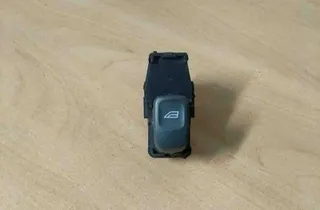 VOLVO V70 2 generation (2000-2008) Bakre höger dörrfönsterkontrollbrytare 9472275 32539775