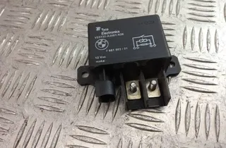 BMW 5 Series F10/F11 (2009-2017) Strömfördelningslåda 7661503 33488507