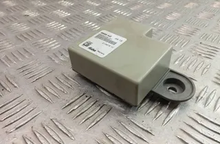 BMW 5 Series F10/F11 (2009-2017) Bootlid antennförstärkare 6935024 33488962