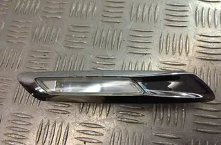BMW 5 Series F10/F11 (2009-2017) Vänster framskärm Blinkers 7154167 33488983