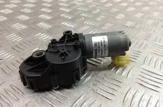 BMW 5 Series F10/F11 (2009-2017) Främre höger säteskontrollmotor 9168746 33489536