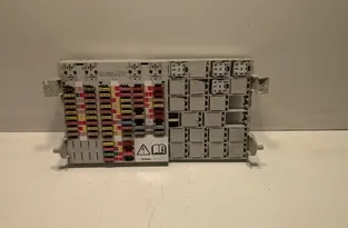 SCANIA P,G,R,T - series (2003-present) Säkringsdosa 1854358,1854357 33572630