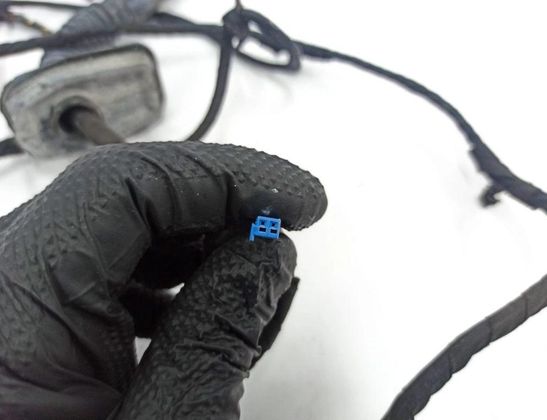 BMW 5 Series F10/F11 (2009-2017) Kablar till höger bakdörr 614675,695452201,7526880,4380893,664059,09451505,9169244,6954522,61159169244,66405910,9291064 32866287