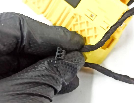 BMW 5 Series F10/F11 (2009-2017) Vänster främre dörrkablar 9312120,15076310,9291731,9167688,30235952,690514002,4380893,EEA633,13551211,16708411,916768801,690183004 32867032