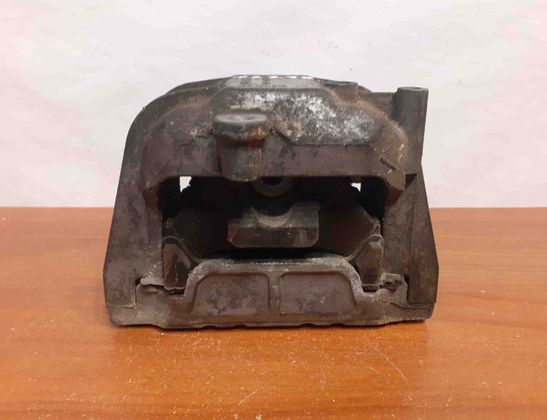 VOLKSWAGEN Passat B6 (2005-2010) Motorfäste på höger sida 1K0199262,#12279 17070021