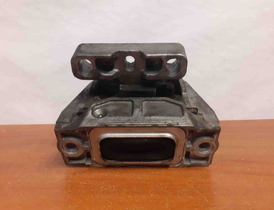 VOLKSWAGEN Passat B6 (2005-2010) Motorfäste på höger sida 1K0199262,#12279 17070021