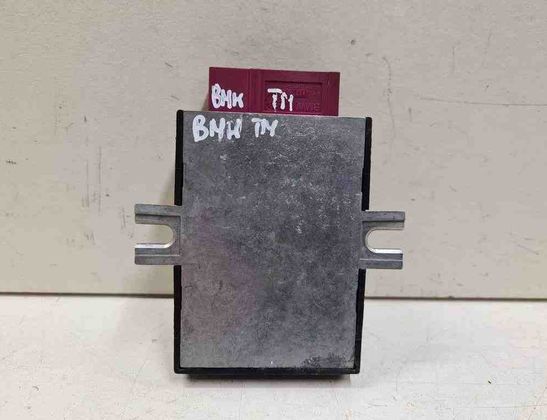 BMW 3 Series E90/E91/E92/E93 (2004-2013) Bränslepumpkontroll 55892110,1614716996001,7169960,052734817,16147169960 32722473