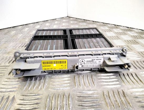 MERCEDES-BENZ C-Class W204/S204/C204 (2004-2015) Elektrisk kupévärmare radiator A2048300461 32820256