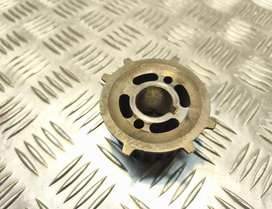 SUBARU Legacy 3 generation (1998-2003) Bränslepump kedjehjul 32930187