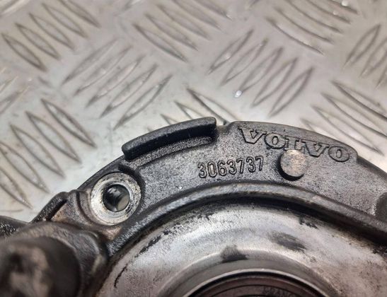 VOLVO S60 1 generation (2000-2009) Oljepump 3063737 32933063