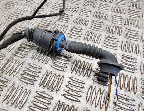 OPEL Corsa D (2006-2020) Kablar till höger bakdörr 39123377,715055704,0000000000000X 32951577