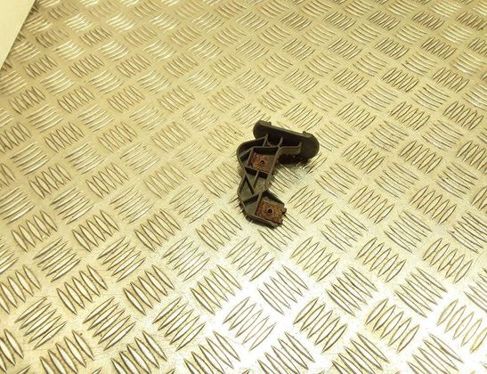 BMW 5 Series E39 (1995-2004) Främre vänster stötfångarfäste 51118159361 32975405