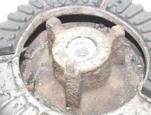 MERCEDES-BENZ C-Class W204/S204/C204 (2004-2015) Motorfäste på höger sida A2042400517 23071167