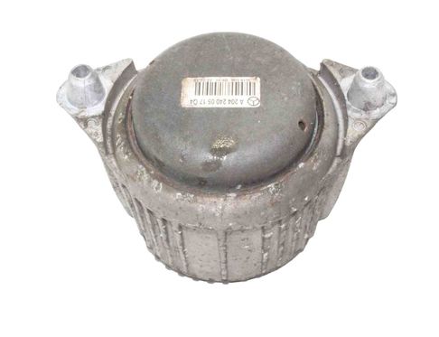 MERCEDES-BENZ C-Class W204/S204/C204 (2004-2015) Motorfäste på höger sida A2042400517 23071167