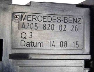 MERCEDES-BENZ C-Class W205/S205/C205 (2014-2023) Ytterligare anslutningar för musikspelare A2058200226 30477889