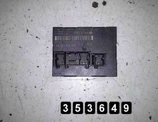 VOLKSWAGEN Golf Plus 1 generation (2004-2009) Motorstyrenhet ECU 28663037