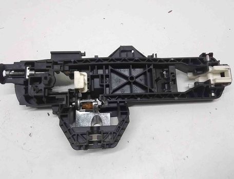 MERCEDES-BENZ C-Class W204/S204/C204 (2004-2015) Bakre vänstra dörrens yttre handtag A2047600734 25344970