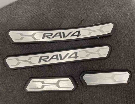 TOYOTA RAV4 5 generation (XA50) (2018-2024) Exteriörtrimningssats 67913YY160,67917YY110,PK38242K01P1 32189156