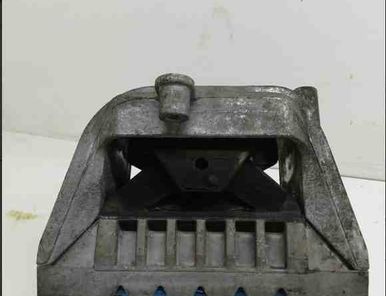 VOLKSWAGEN Passat B6 (2005-2010) Motorfäste på höger sida 1K0199262 31405257