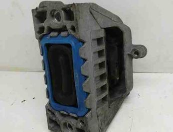 VOLKSWAGEN Passat B6 (2005-2010) Motorfäste på höger sida 1K0199262 31405257