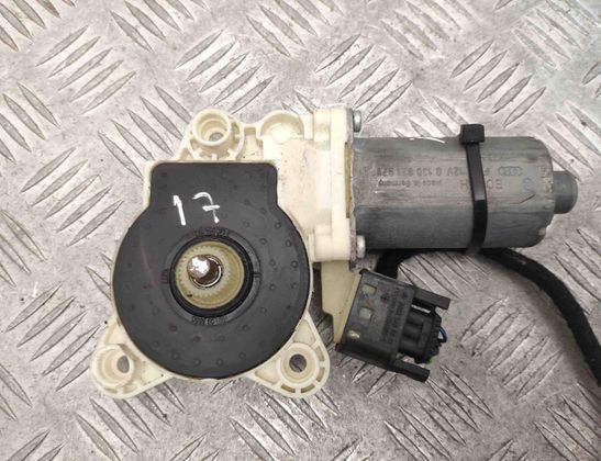 MERCEDES-BENZ E-Class W211/S211 (2002-2009) Främre höger dörr Fönsterkontrollmotor A2118203042 21476056