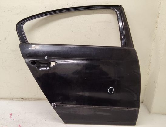 VOLKSWAGEN Passat B6 (2005-2010) Höger skjutdörr 3C5833312 32992945