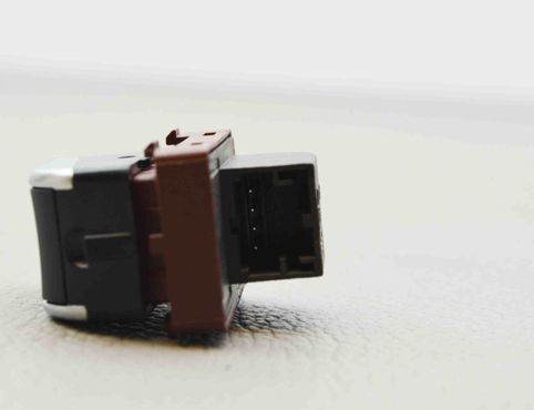 AUDI A4 B8/8K (2011-2016) Bakre lucka Öppna brytare 8K0959831B 11536704