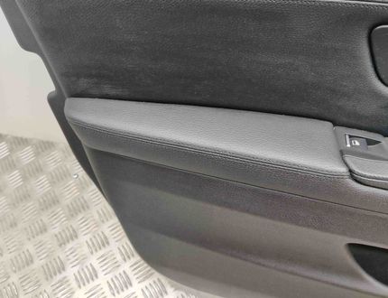 BMW 5 Series F10/F11 (2009-2017) Vänster främre dörrpanel 1777773 24518496