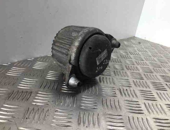 MERCEDES-BENZ C-Class W204/S204/C204 (2004-2015) Motorfäste fram A2042400217,A2042400217Q3 21445886