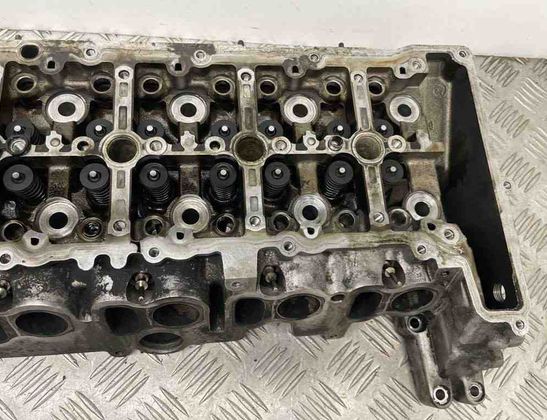 BMW 3 Series E90/E91/E92/E93 (2004-2013) Motorns cylinderhuvud 7800003 30987710