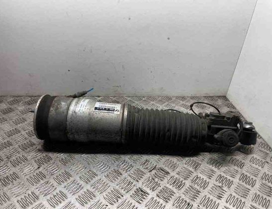 BMW 7 Series F01/F02 (2008-2015) pneumatisk stötdämpare till höger bak 6858812 30992294