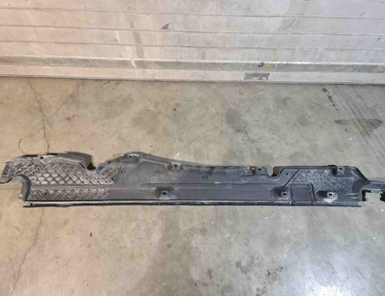 AUDI Q7 4L (2005-2015) Vänster sidounderdelskåpa 7L8825211E 11781289