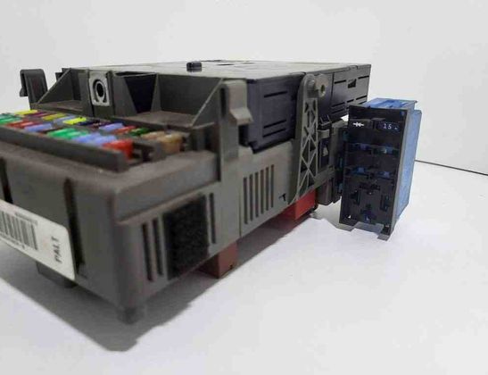 RENAULT Espace 4 generation (2002-2014) Säkringsdosa 8200004201E 31508339