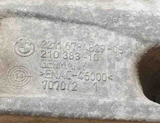 BMW 4 Series F32/F33/F36 (2013-2020) Motorfäste på vänster sida 22116784829,6784829 32614782