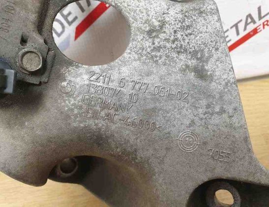 BMW X1 E84 (2009-2015) Motorfäste på vänster sida 6777061,22116777061 32615679