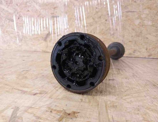 VOLKSWAGEN Passat B6 (2005-2010) Bakre höger drivaxel 31477245