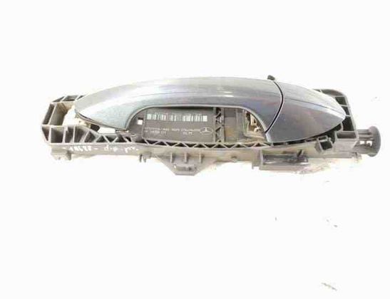 MERCEDES-BENZ C-Class W204/S204/C204 (2004-2015) Bakre högra dörrens yttre handtag 2047600834,A2047600834 27142743