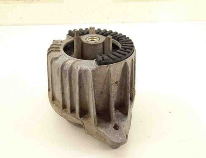 MERCEDES-BENZ E-Class W212/S212/C207/A207 (2009-2016) Motorfäste på vänster sida 2042404717,A2042404717,2042400317,A2042400317,2122404117,A2122404117,2122406317,A2122406317,2122401417,A2122401417 28132115