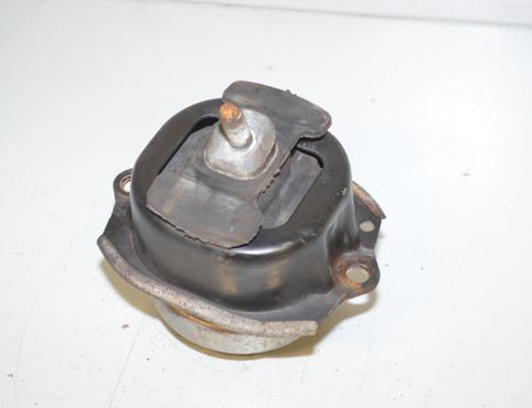 BMW X6 E71/E72 (2008-2012) Motorfäste på höger sida 6780653,22116780653 32844217