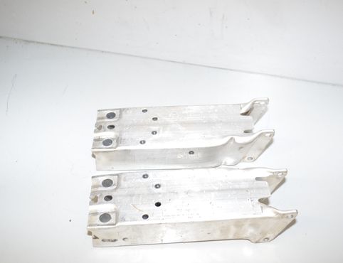 BMW 2 Series Active Tourer F45 (2014-2018) Stötfångarförstärkningsförlängning vänster sida 7406385,7406386,51117406385,51117406386 32930540