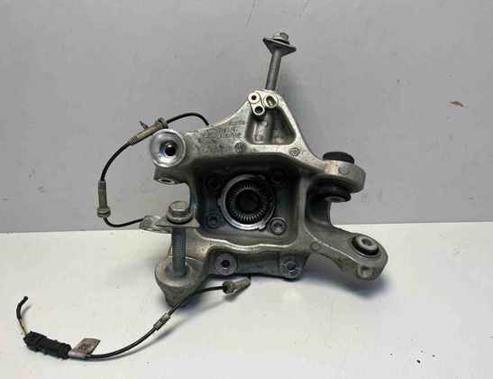 BMW 5 Series G30/G31 (2016-2023) Bakre höger hjulnav 6866338,6866336 28841678