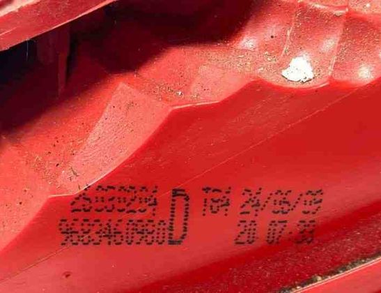 PEUGEOT 3008 1 generation (2000-2008) Höger Baklucka Bakljus 9683460980 24713555