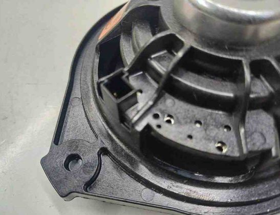 MERCEDES-BENZ GLE W166 (2015-2018) Ljudhögtalare för vänster bakdörr A2318200702 31140547