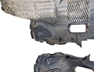 BMW 5 Series F10/F11 (2009-2017) Främre Vänster Inner Arch Liner 51717186727 32966677