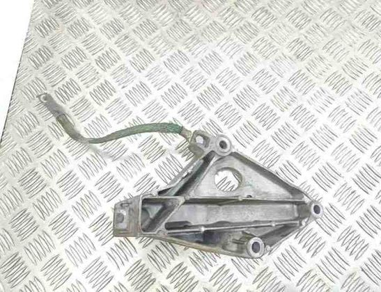 BMW 3 Series E90/E91/E92/E93 (2004-2013) Motorfäste på vänster sida 6775041 25052202