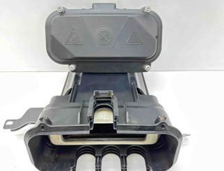 BMW 5 Series F10/F11 (2009-2017) Säkringsbox lock 7555179,586509 26093653