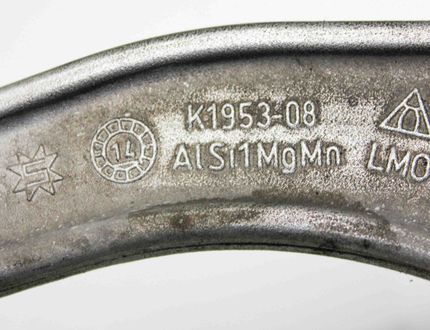 VOLKSWAGEN Touareg 2 generation (2010-2018) Främre Vänster Övre Wishbone Arm K1953-08 25943998