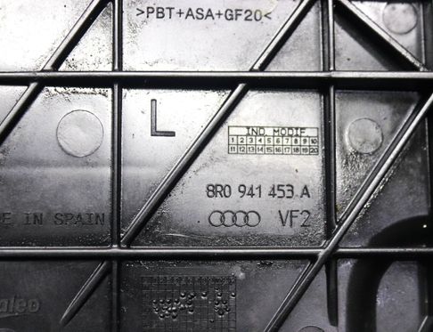 AUDI Q5 8R (2008-2017) Vänster strålkastarfäste 8R0941453A 33006365